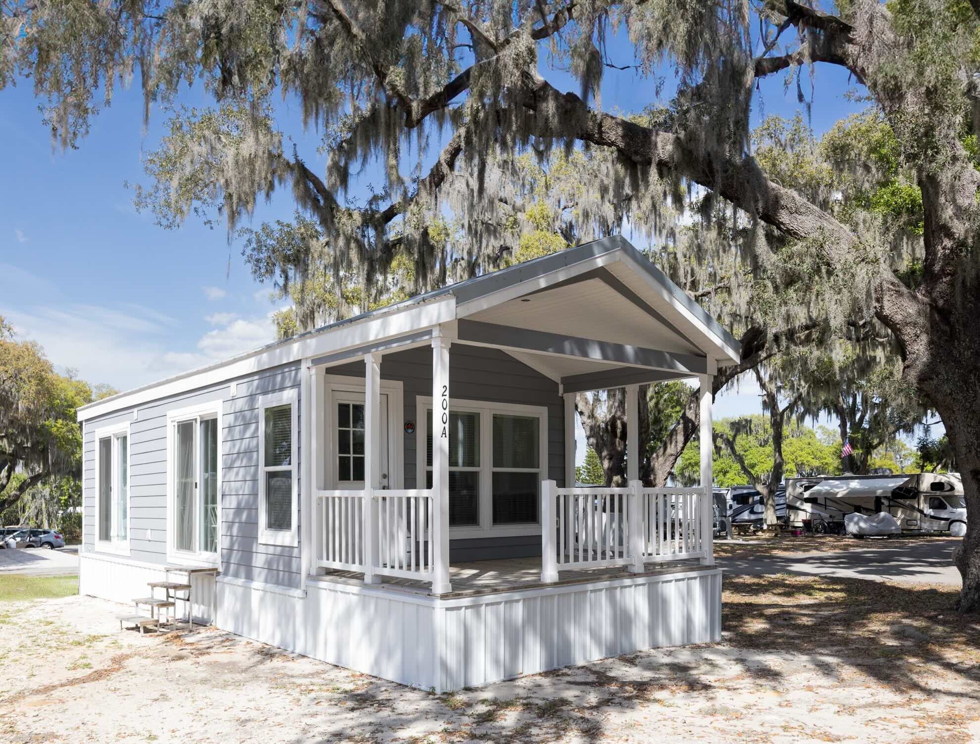 Cottage under tree in Florida