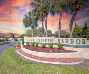 Lake Griffin Harbor Sign