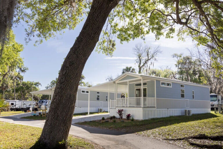 Vacation cottages for sale at Holiday RV Park in Leesburg, Florida.