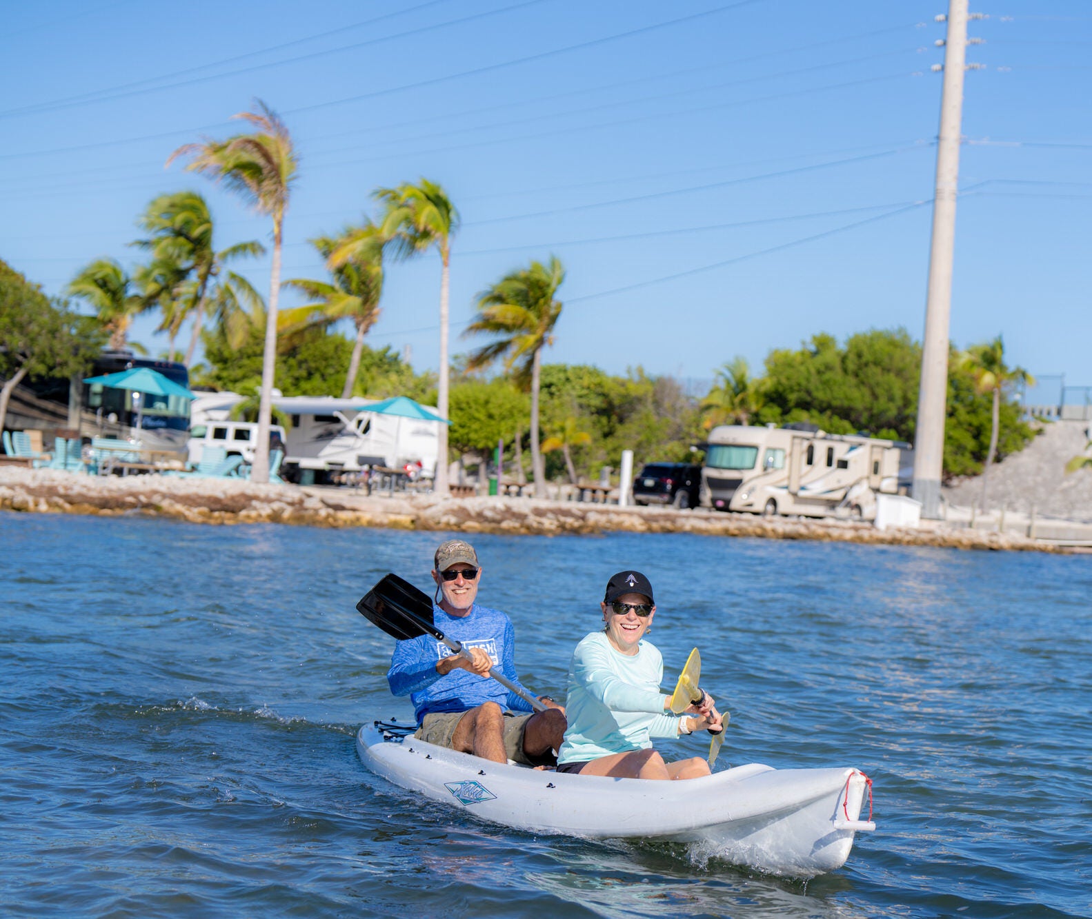 Big Pine Key Resort - Couple Kayaking