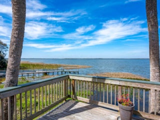 Private fishing dock at Lake Griffin Harbor