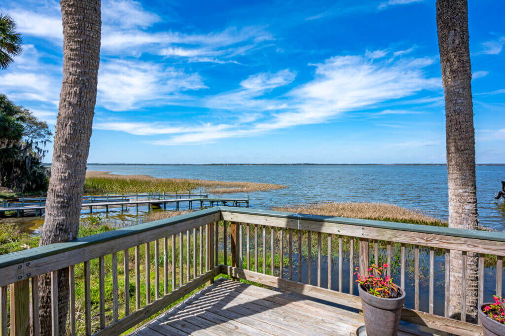 Private fishing dock at Lake Griffin Harbor