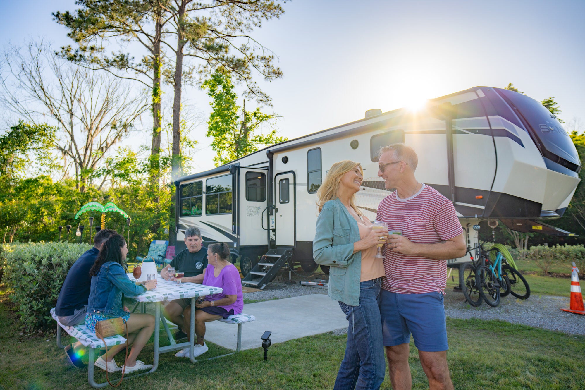 Creekfire - friends rv patio