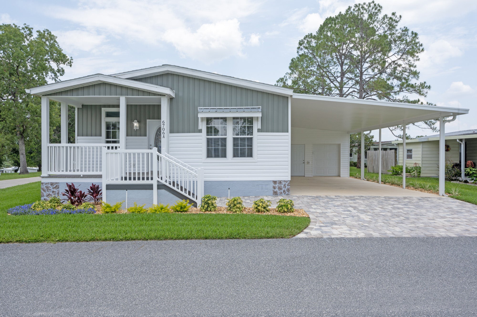 Rolling Greens Village - Manufactured Home Exterior