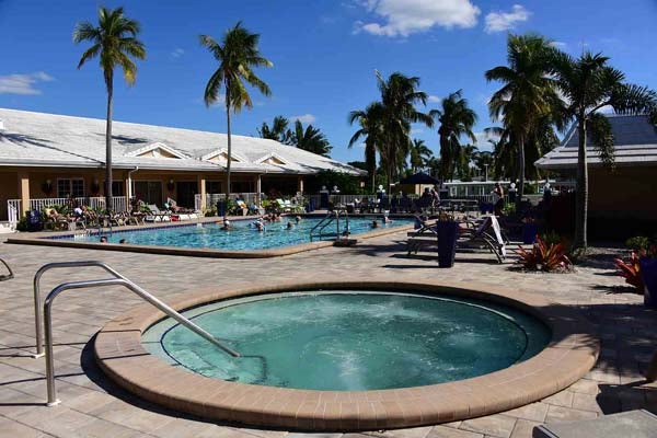 Jamaica Bay Village - pool and spa