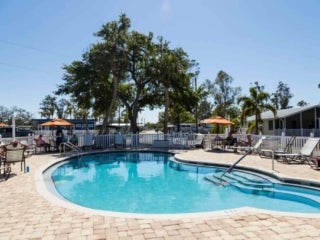 River Vista RV Pool deck