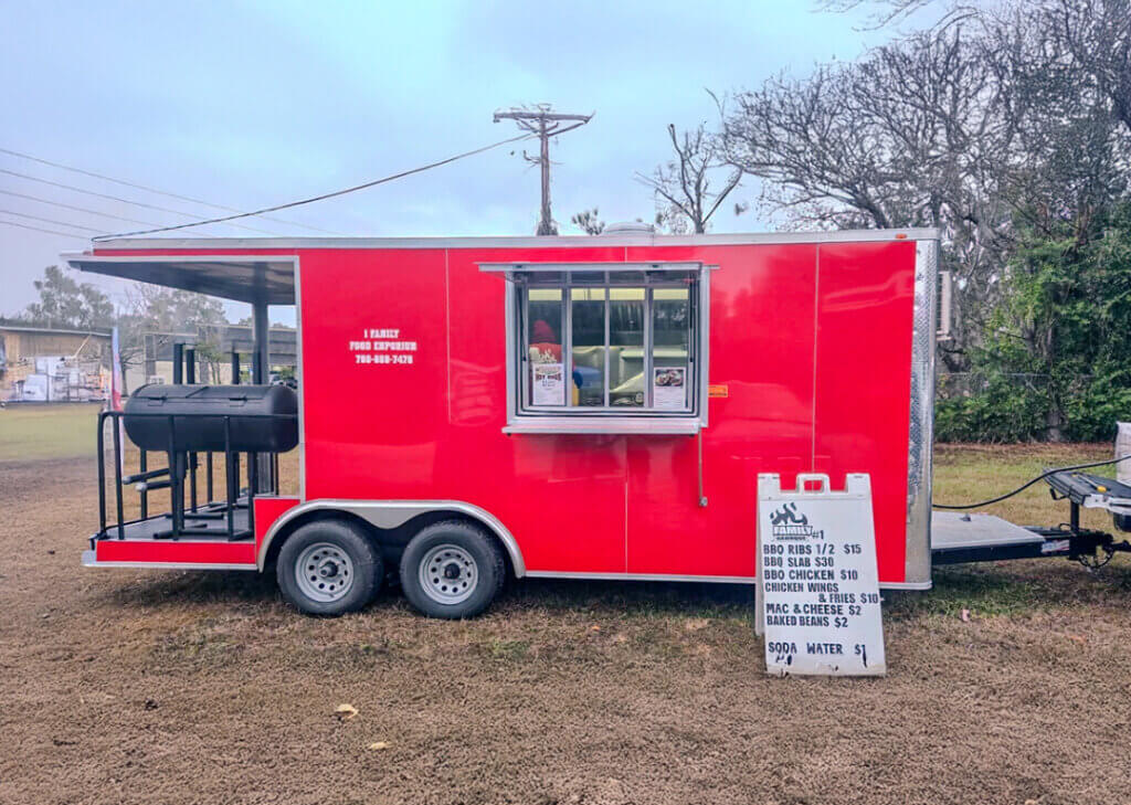 BBQ Food truck, 1 Family Food Emporium comes to Holiday RV Park in Leesburg, FL for guests to enjoy.
