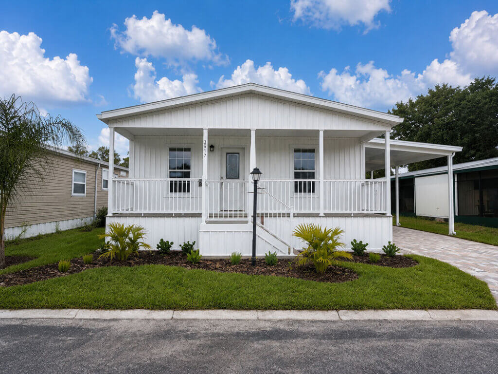 Exterior of a home for sale in StrawBerry Ridge Village outside of Tampa in Valrico, Florida.