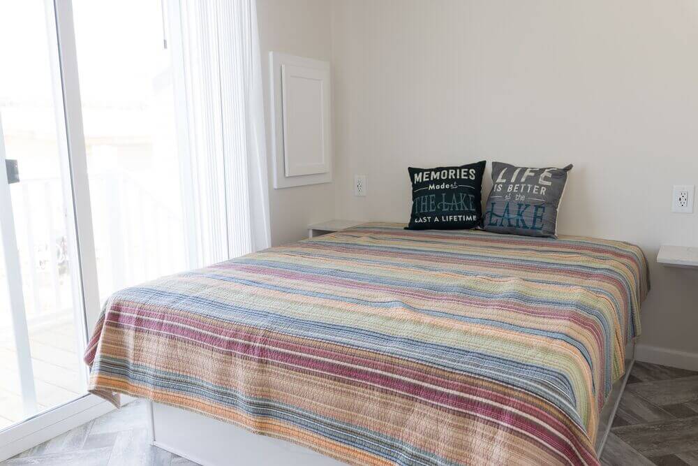 Interior of the one-bedroom cottage available for rent in the Florida Keys at Big Pine Key RV Park