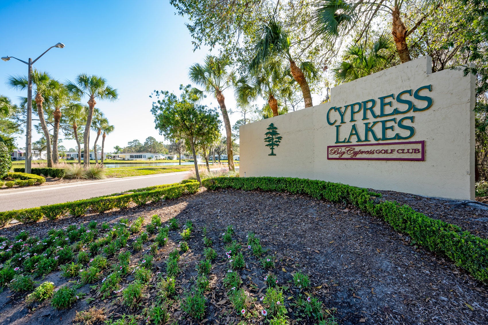 Cypress Lakes Village - Golf club