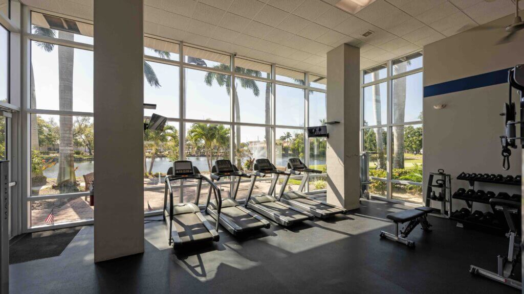 Jamaica Bay Village - treadmills in the gym