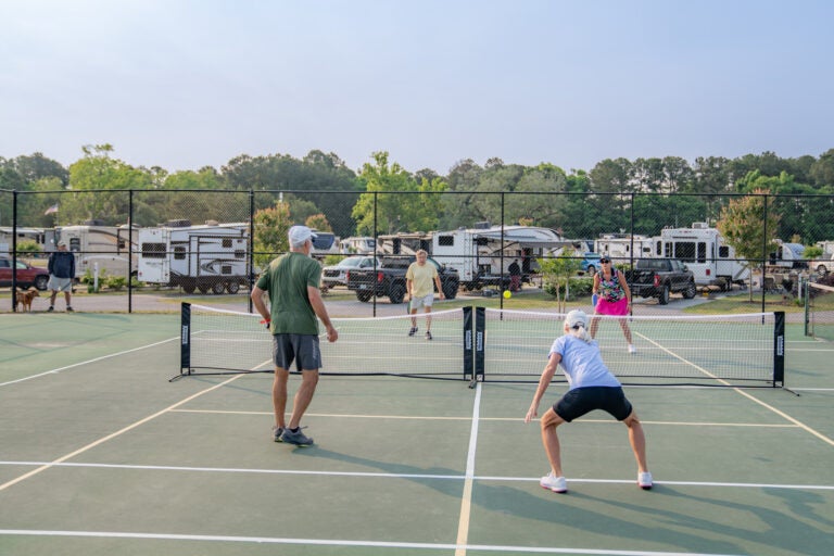 creekfire pickleball courts