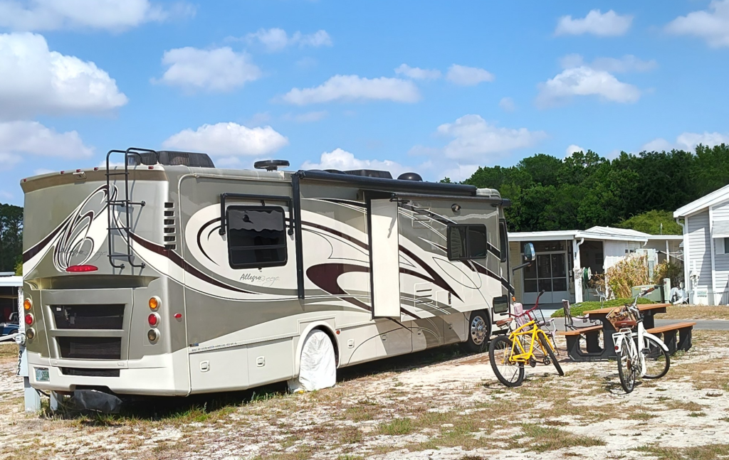 RV-Sites-Holiday-RV