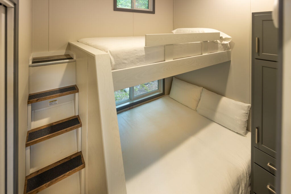 Premium Rental Bunk Bedroom PSR