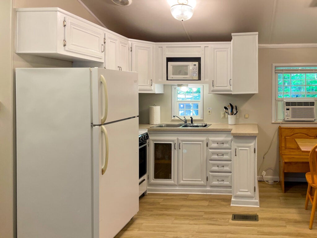 Wide picture of a cabin's kitchen