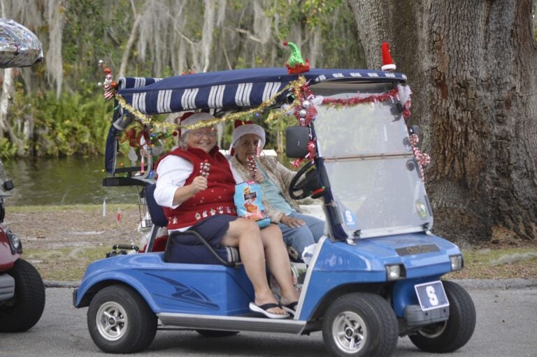 Oak Harbor Golf Cart Parade Christmas