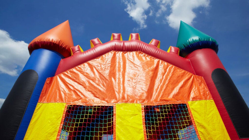 inflatable bounce housse