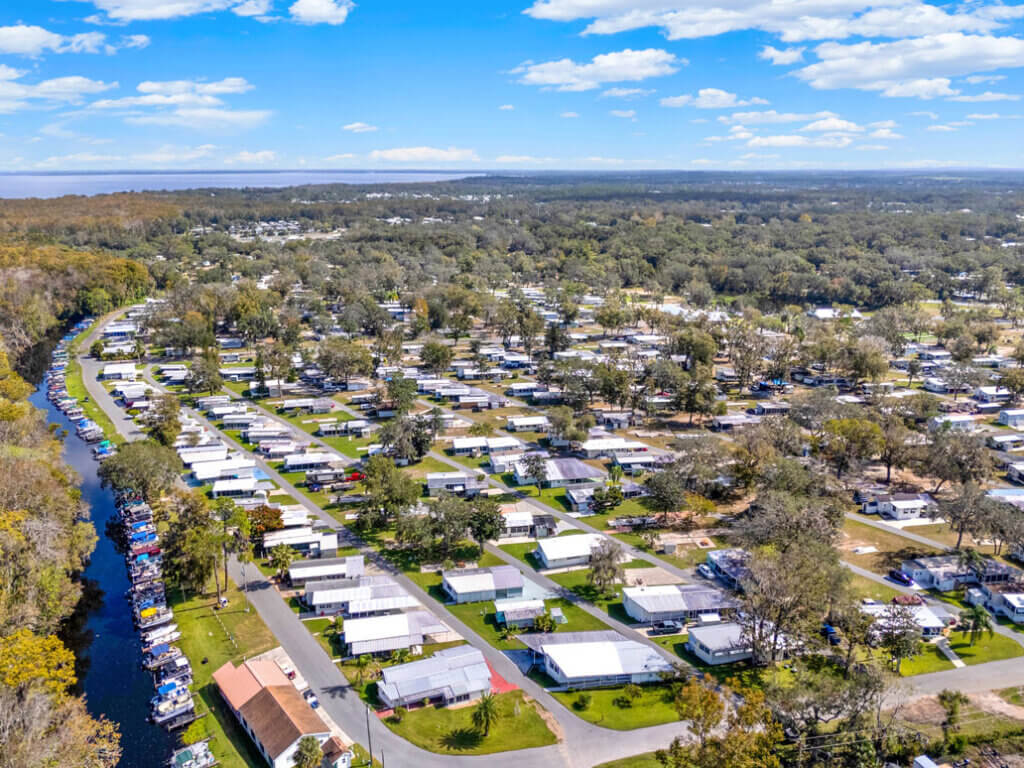 View of the entire 55+ community at Holiday RV Park in Leesburg, Florida.