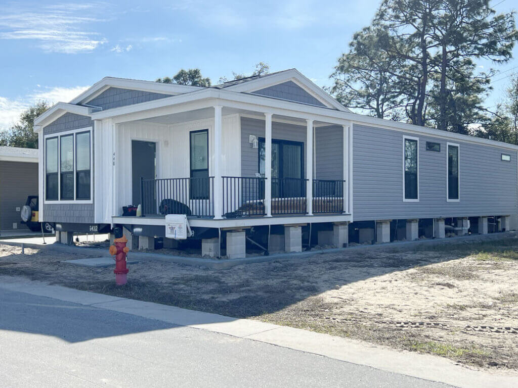 A manufactured home being installed in The Meadows in Tarpon Springs, Florida.