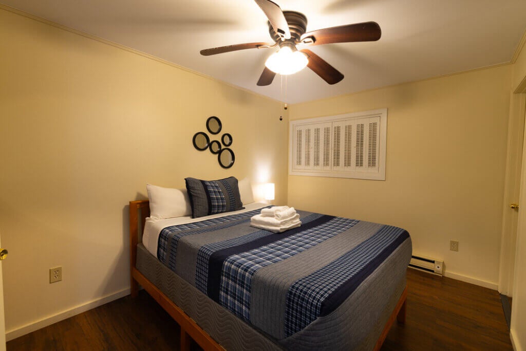 Island Lodge Basement bedroom 3