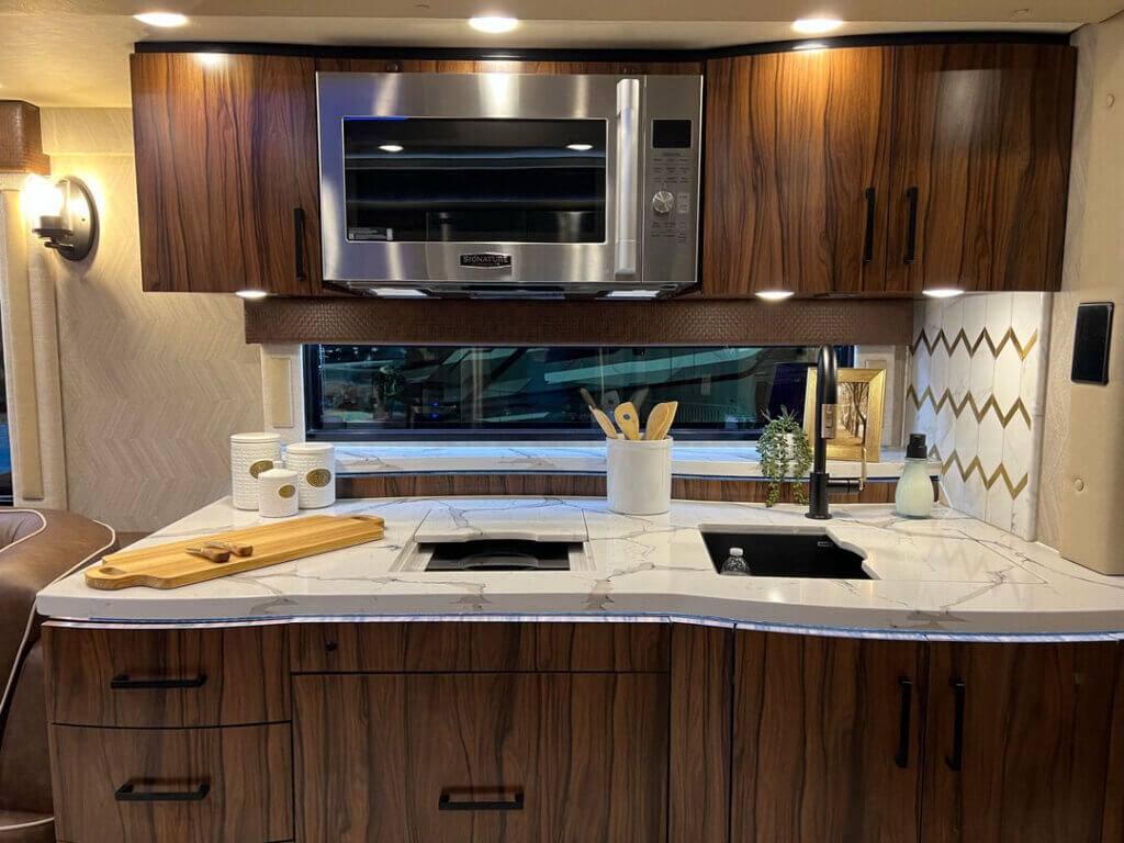 Foretravel_Motocoach_kitchen_4 Inside a Foretravel Motorcoach at the 2025 Florida RV SuperShow in Tampa
