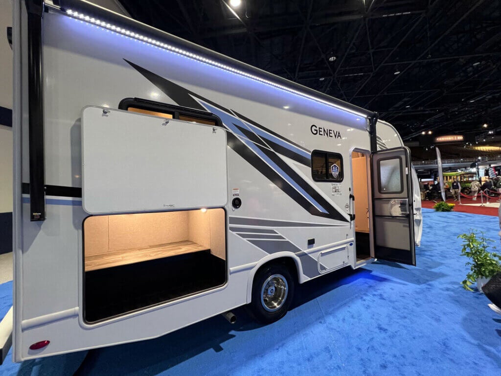 Geneva_motorhome_5 Geneva Motorhome