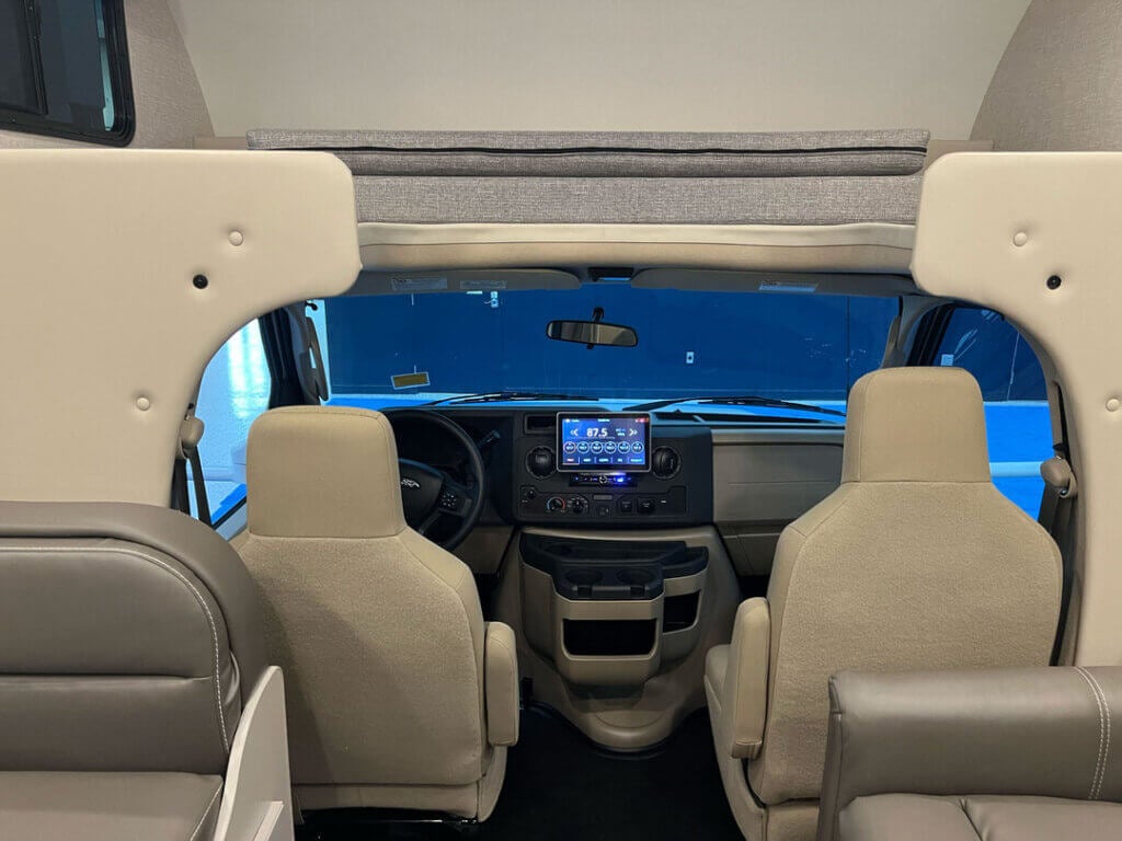 Genevia_Motorcoach_Cab Geneva Motorhome