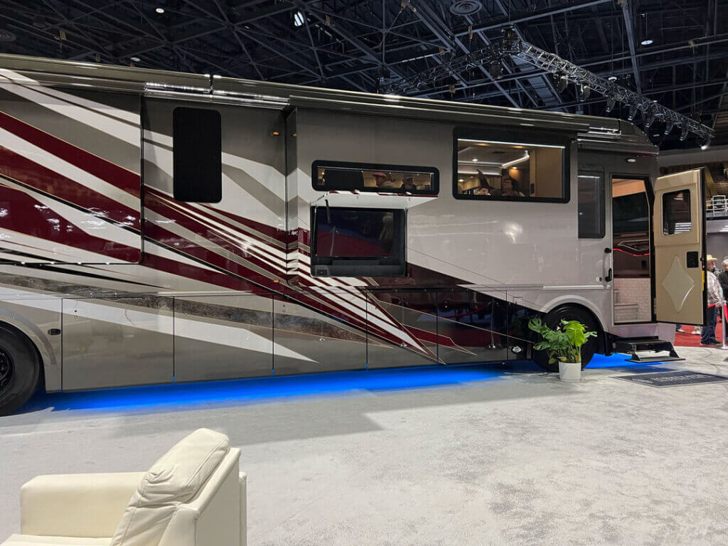 foretravel_motorcoach_slide_out A Foretravel Motorcoach at the 2025 Florida RV SuperShow in Tampa