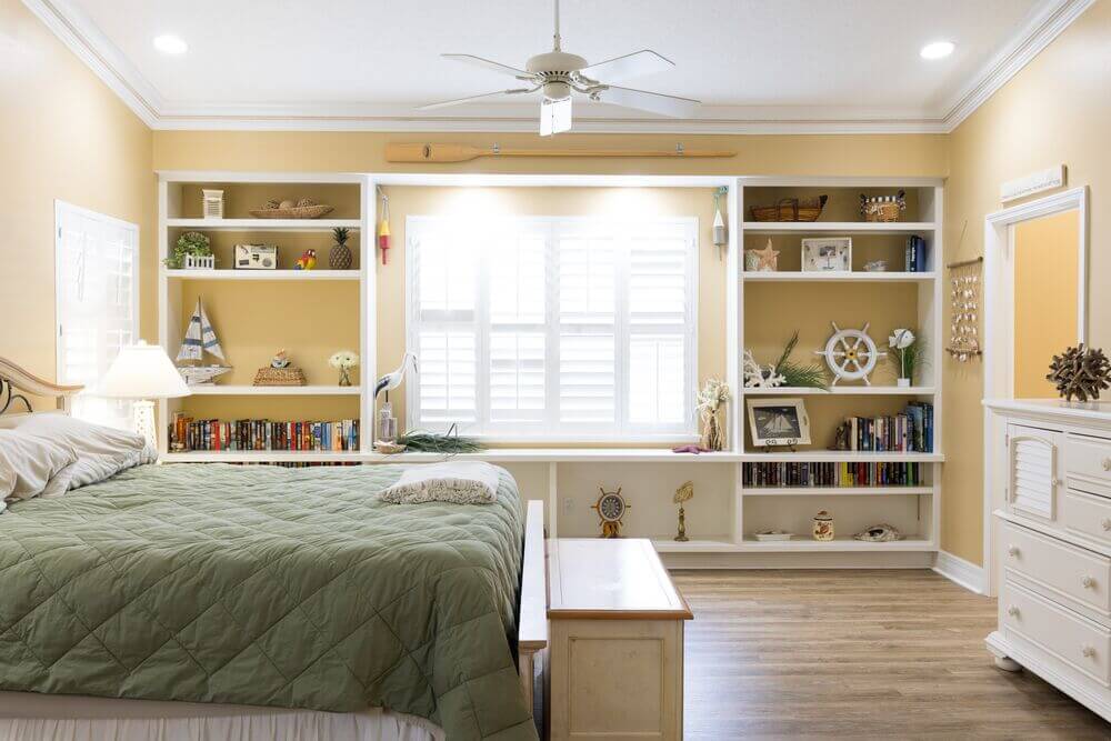 Bedroom in the Holiday Vacation Home rental in Leesburg, Florida.