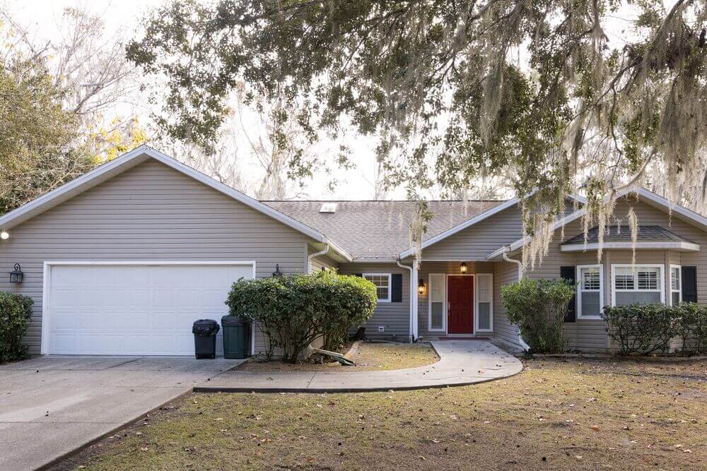 Vacation home rental in Leesburg, Florida, at Holiday RV Park.