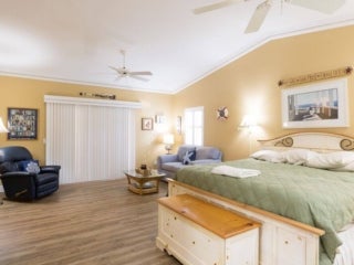 Bedroom in the Holiday Vacation Home rental in Leesburg, Florida.