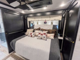 Limited Edition Bob Tiffin BTP 45 RV