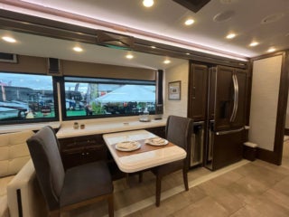 Tiffin Motorcoach Allegro Bus