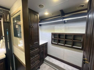 Tiffin Motorcoach Allegro Bus