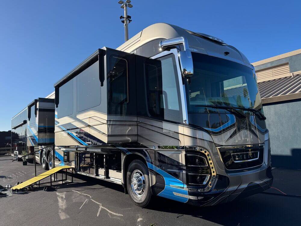 Newell luxury motorcoach on display the RV SuperShow in Tampa