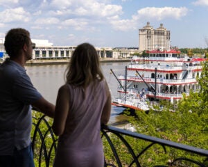 Sightseeing on the Savannah Riverwalk near the Riverboat tours.