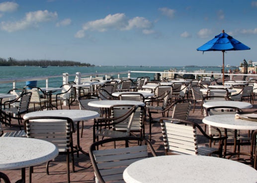 outdoor dining on the water