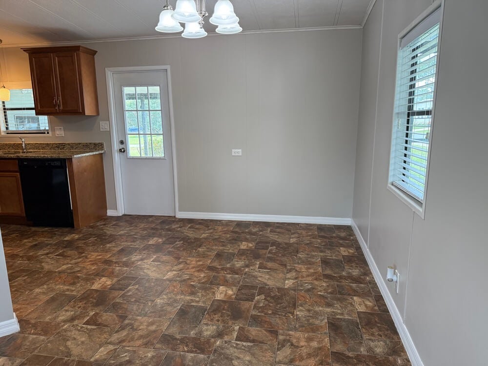 1005B W Gleneagles Rd