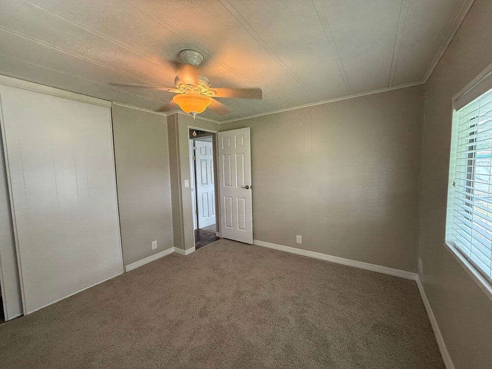 1005B W Gleneagles Rd