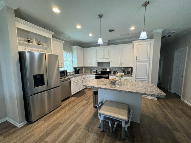 1042 Chapel Creek Lane