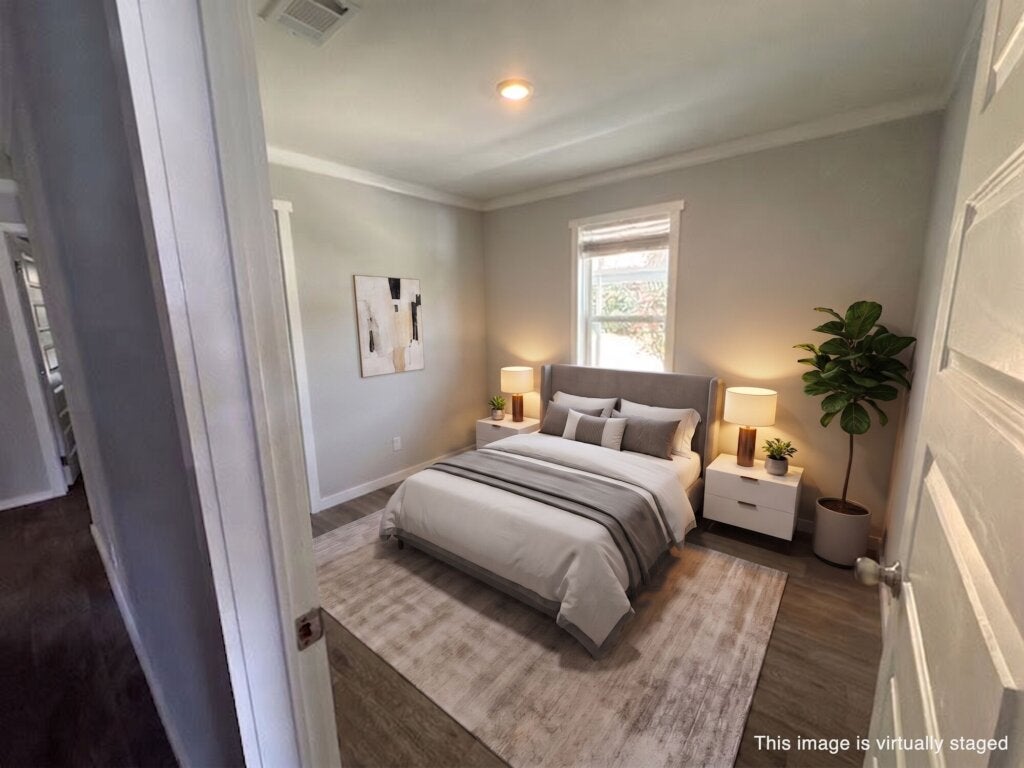 1045 Chapel Creek Lane