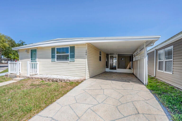 106 Coral Crest Dr