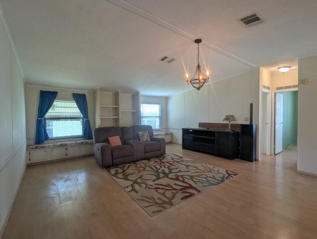 108 Sky Ridge Dr