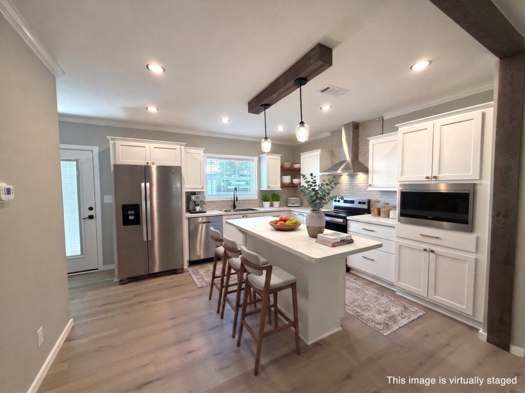 1101 C West Gleneagles Rd