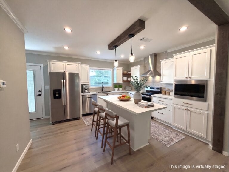 1101 C West Gleneagles Rd