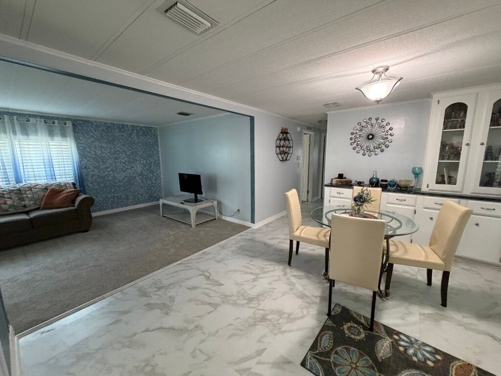 1203 D W Gleneagles Rd