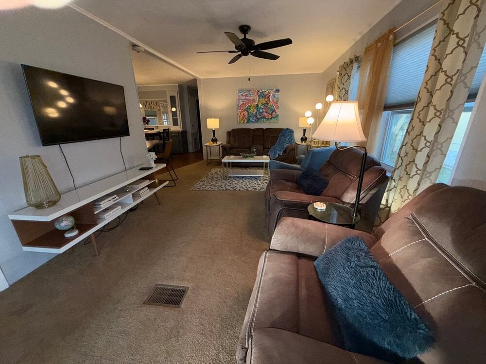 1203C W Gleneagles Rd