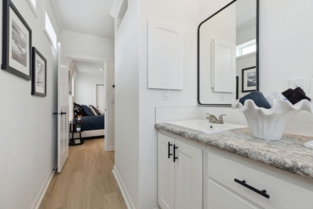 1205 D West Gleneagles Rd