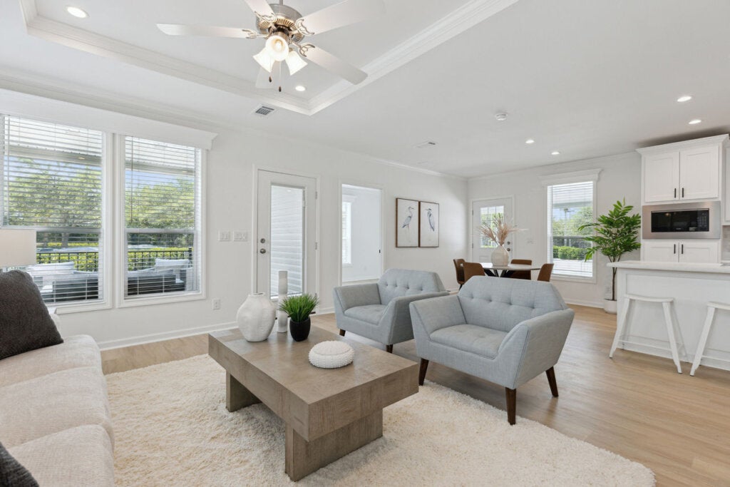 1205 D West Gleneagles Rd