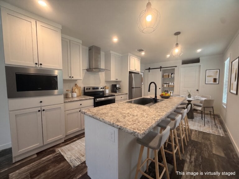 127 Coral Crest Dr